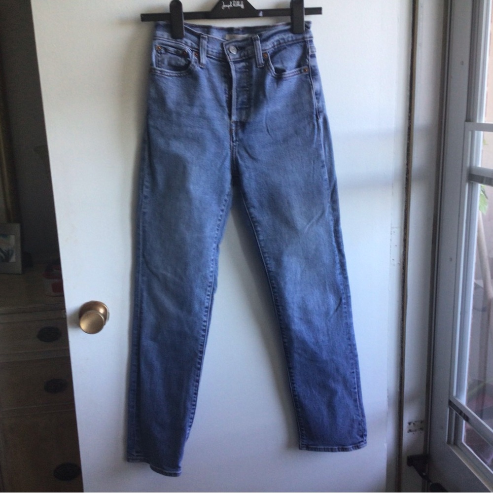 Levi’s Strauss Wedgie Straight Leg Jeans